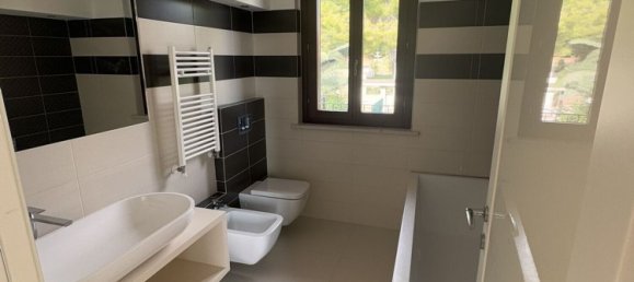 5 chambres Maison à Potenza Picena, Italy No. 336720 16