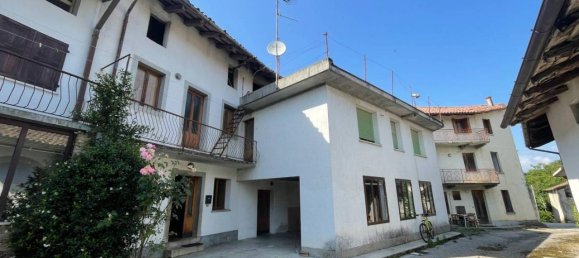 Casa de 5 habitaciónes en Udine, Italy No. 107304 2