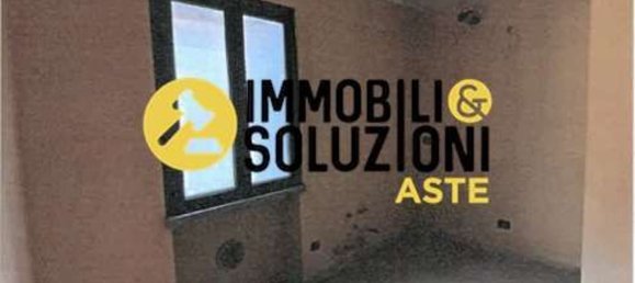 3-Zimmer Wohnung in Cassano Magnago, Italy, Nr. 12949 8