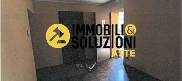 3-Zimmer Wohnung in Cassano Magnago, Italy, Nr. 12949 6