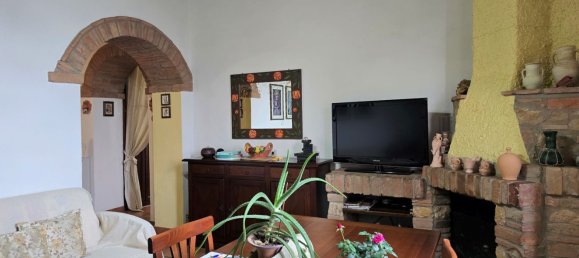 5 rooms Apartment in Chiusi, Italy No. 45923 21