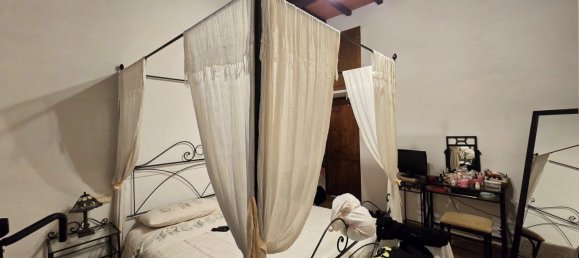 5 rooms Apartment in Chiusi, Italy No. 45923 28