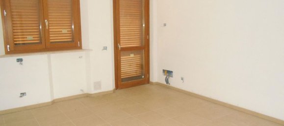 4 rooms Apartment in Monteriggioni, Italy No. 52178 2