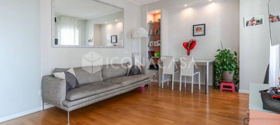 3 bedrooms Penthouse in Milan, Italy No. 337652 4