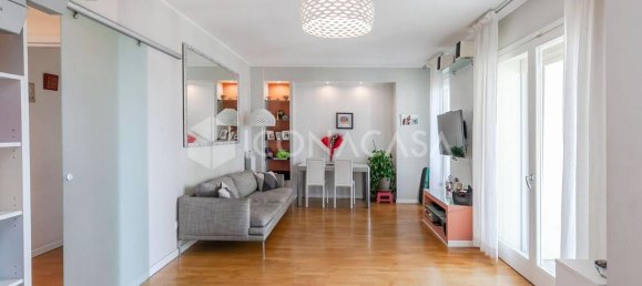 3 bedrooms Penthouse in Milan, Italy No. 337652 2