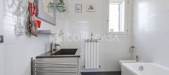 3 bedrooms Penthouse in Milan, Italy No. 337652 26