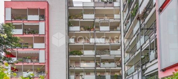 3 bedrooms Penthouse in Milan, Italy No. 337652 47