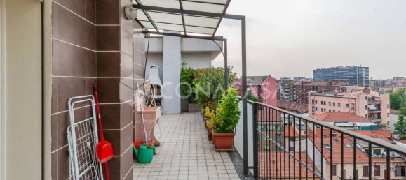 3 bedrooms Penthouse in Milan, Italy No. 337652 37
