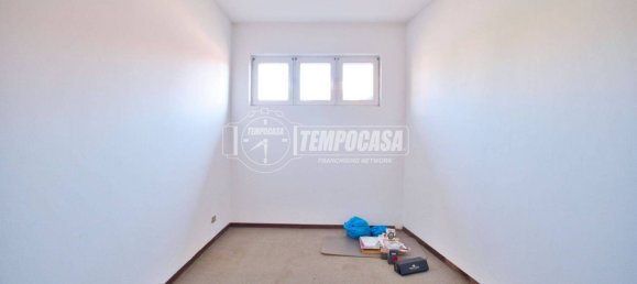 Casa de 4 dormitorios en Novara, Italy No. 296386 33