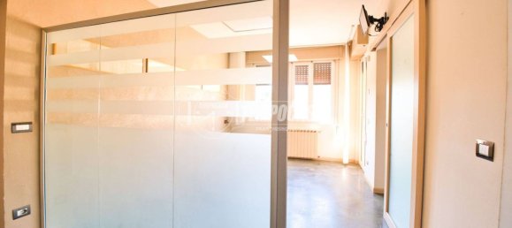 Casa de 4 dormitorios en Novara, Italy No. 296386 22