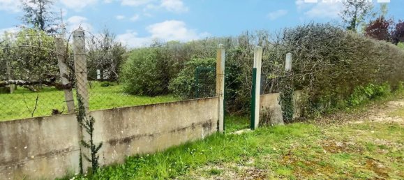  Land in Blois, France No. 69992 8