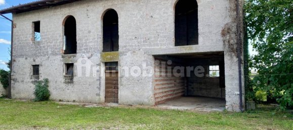 3 Schlafzimmer Villa in Udine, Italy, Nr. 262571 7