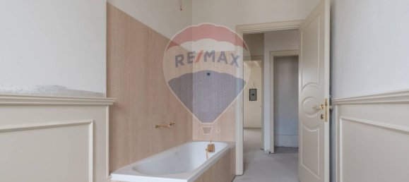 3 bedrooms Apartment in Mairano, Italy No. 352704 4