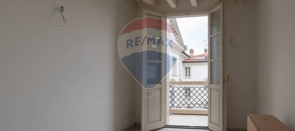 3 bedrooms Apartment in Mairano, Italy No. 352704 3
