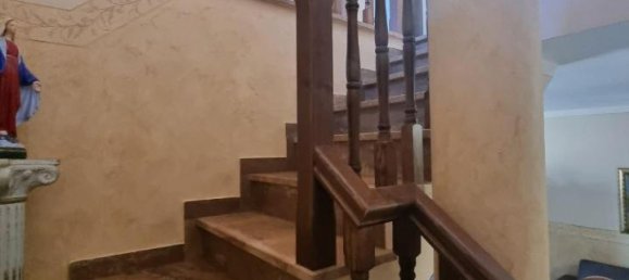 5 rooms House in Colle di Val d'Elsa, Italy No. 107876 13