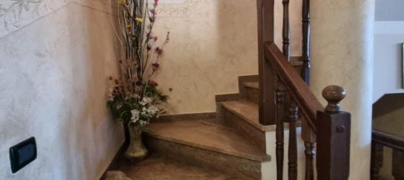 5 rooms House in Colle di Val d'Elsa, Italy No. 107876 15