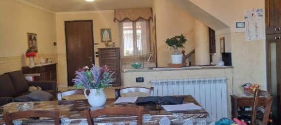 5 rooms House in Colle di Val d'Elsa, Italy No. 107876 8