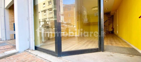 3-Zimmer Gewerbliche Immobilie in Ancona, Italy, Nr. 357739 6