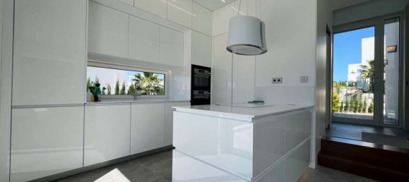 3 bedrooms Villa in Orihuela, Spain No. 13548 11