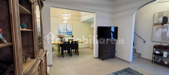 2 bedrooms House in Scandicci, Italy No. 52090 2