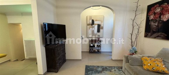 2 bedrooms House in Scandicci, Italy No. 52090 3