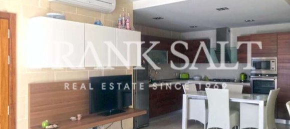 3 bedrooms Penthouse in Gharb, Malta No. 5685 11