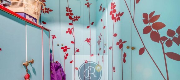 Apartamento de 2 dormitorios en Paris, France No. 295999 8