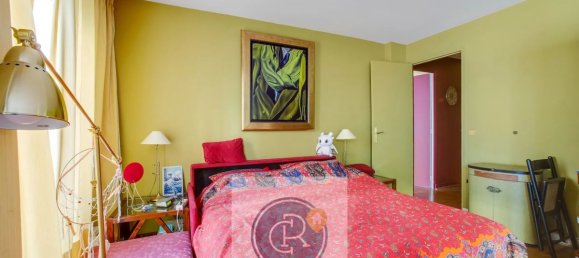 Apartamento de 2 dormitorios en Paris, France No. 295999 7