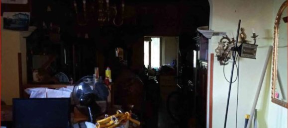 5 rooms House in Porcari, Italy No. 189337 4