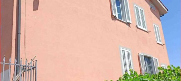 5 rooms House in Porcari, Italy No. 189337 2