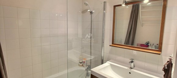 Дуплекс с 2 спальнями в Вернёй-сюр-Сен, Франция № 131918 12