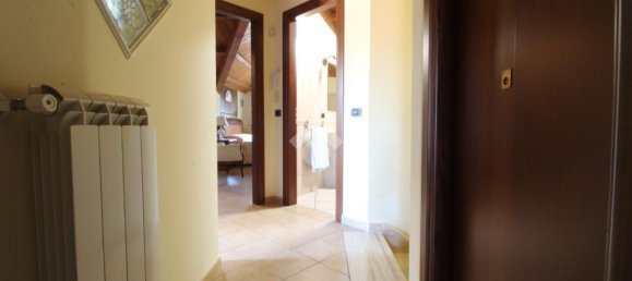5 rooms House in Luzzi, Italy No. 87004 22