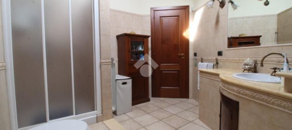 5 rooms House in Luzzi, Italy No. 87004 33