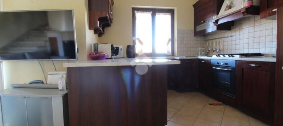 5 rooms House in Luzzi, Italy No. 87004 24