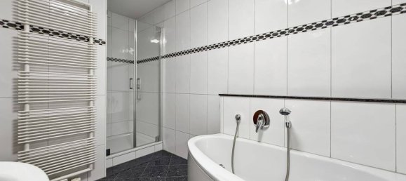 Дуплекс с 2 спальнями в Мюльхайм ан дер Рур, Германия № 246311 10