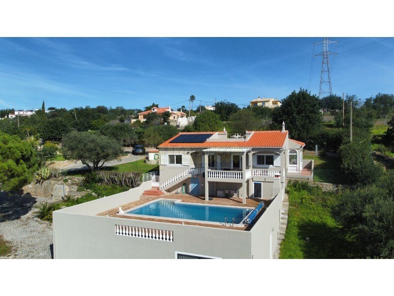 3 bedrooms Villa in Faro, Portugal No. 103438