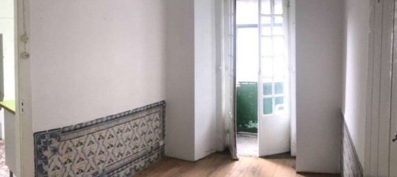 1286m² Building in Lisbon, Portugal No. 123547 13