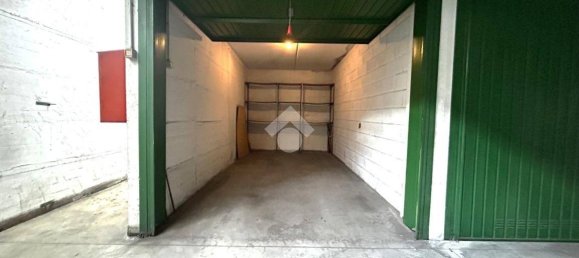 Garage in Milan, Italy 15m², Nr. 246545 8