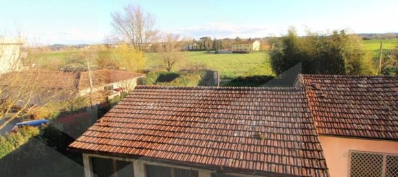 Квартира с 11 комнатами в Санта Мария а Монте, Италия № 17113 11