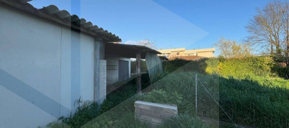 Квартира с 11 комнатами в Санта Мария а Монте, Италия № 17113 12