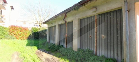 Квартира с 11 комнатами в Санта Мария а Монте, Италия № 17113 2