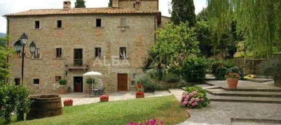 12 bedrooms Villa in Tuoro sul Trasimeno, Italy No. 482 3