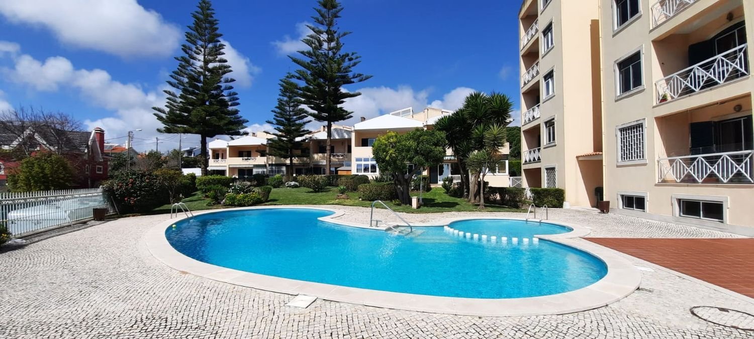 Apartamento de 2 dormitorios en Cascais, Portugal No. 11871