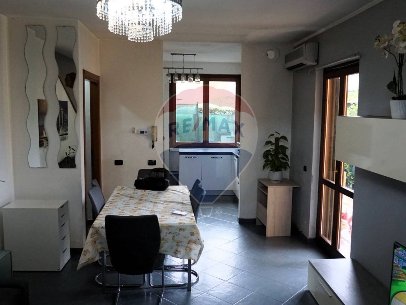 2 Schlafzimmer Wohnung in Caravate, Italy, Nr. 58078