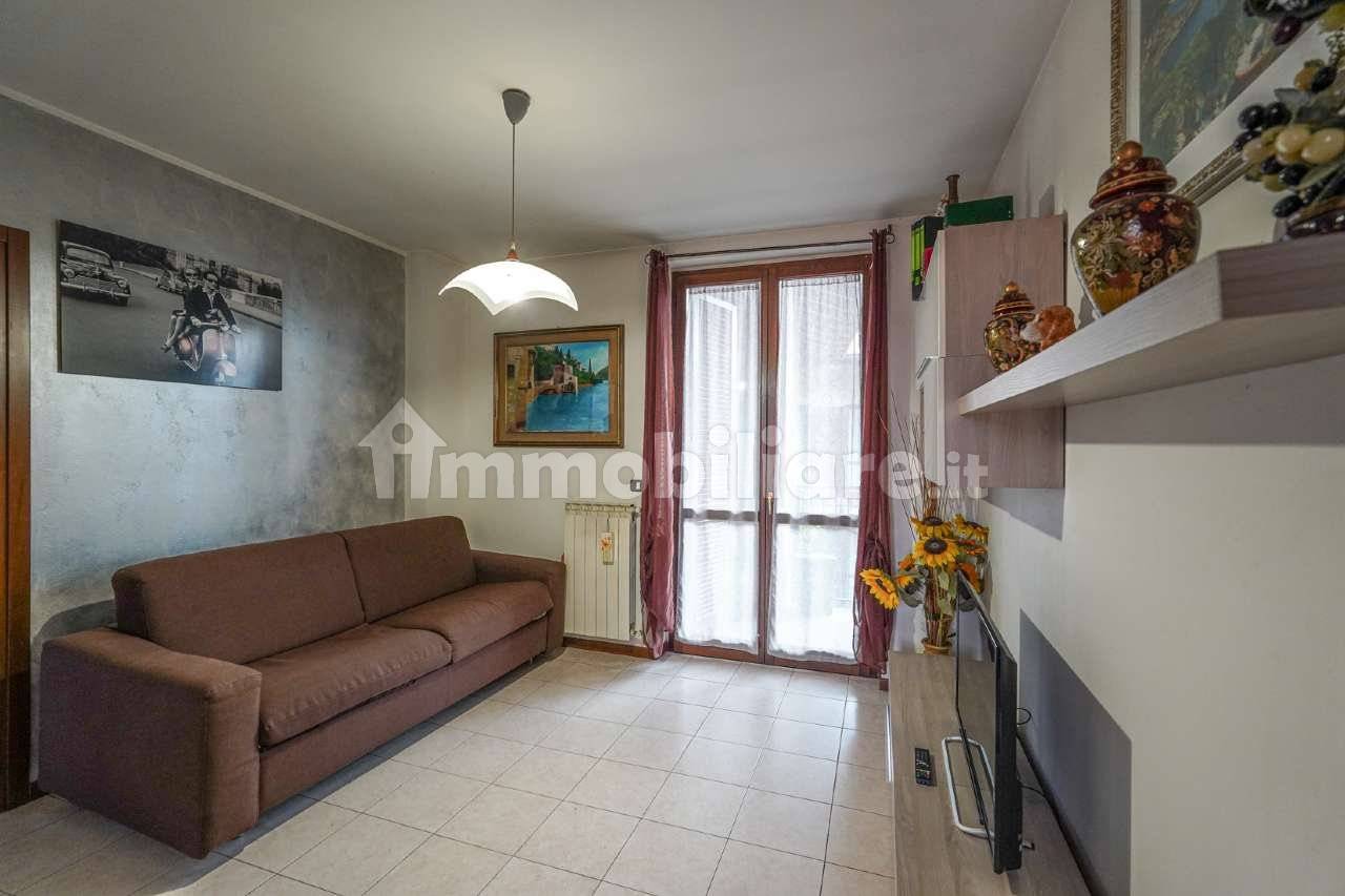 2 bedrooms Apartment in Verdello, Italy No. 266545