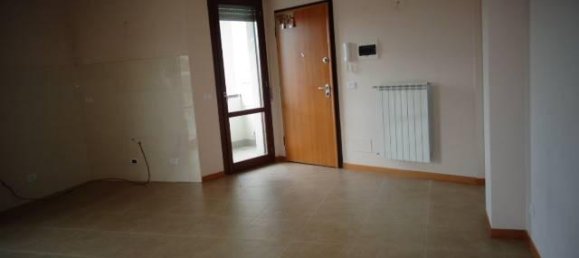 4-salle Appartement à Arezzo, Italy No. 111118 2