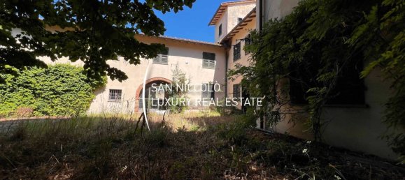 8 bedrooms Villa in Florence, Italy No. 206785 5