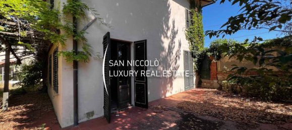 8 bedrooms Villa in Florence, Italy No. 206785 7