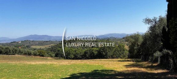 8 bedrooms Villa in Florence, Italy No. 206785 4