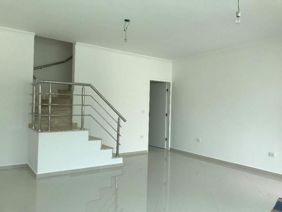 Casa de 4 dormitorios en Sao Paulo, Brazil No. 541503